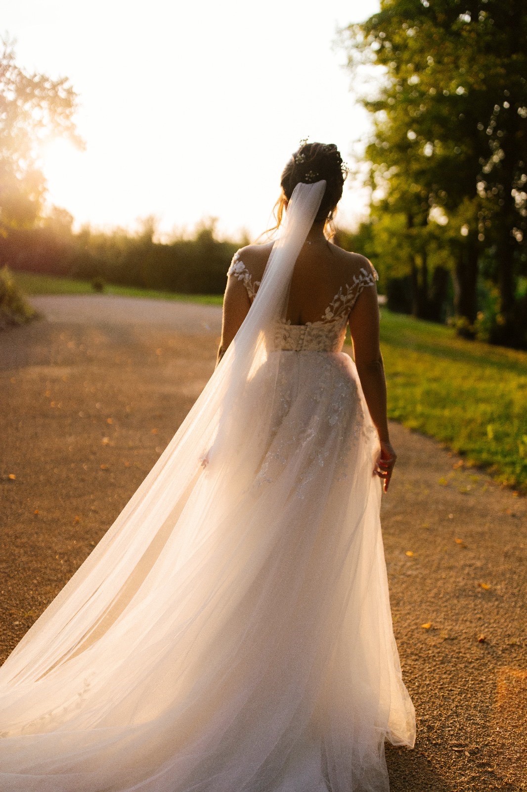 Coiffure et maquillage pour mariage un jour férié à domicile avec forfait essai mariée et invités à Villefranche sur Saône dans le Beaujolais 69400