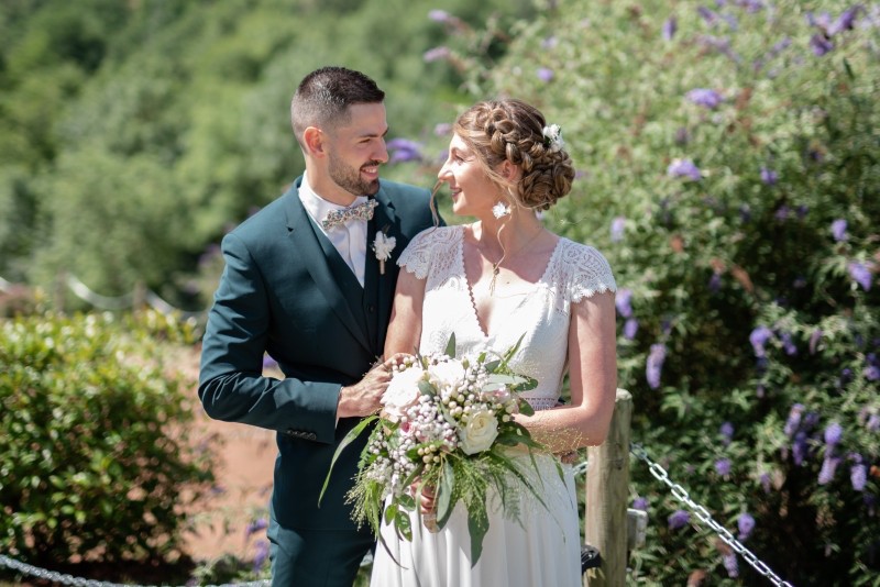 Coiffeuse maquilleuse à domicile à Mâcon en Saône et Loire : Que Faire Avant l’Arrivée de Votre Maquilleuse et Coiffeuse le Jour de Votre Mariage ?
