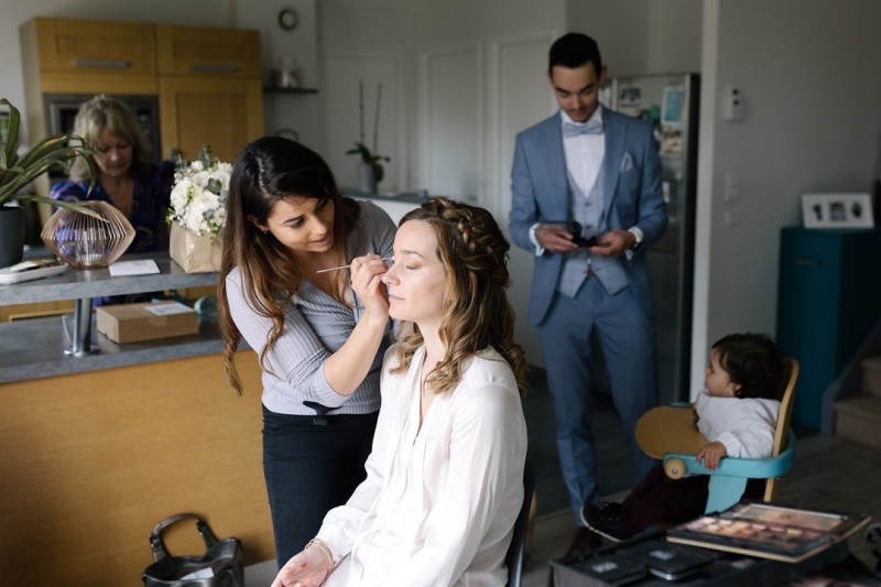 maquillage mariée  haut de gamme pour un mariage à  Mâcon en Saône et Loire . Les forfaits beauté pour les mariées : sont-ils vraiment avantageux ?

