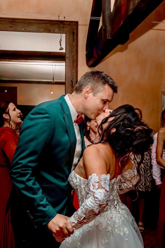 Formation coiffure mariage pour une mariée naturelle mais travaillé. Pourquoi un process structuré est indispensable pour offrir une expérience mariée haut de gamme