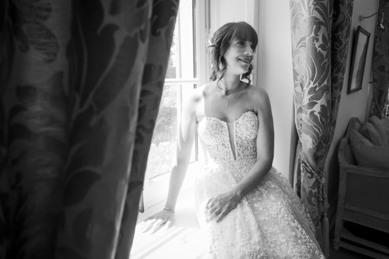 Jessica, Coiffeuse maquilleuse à  domicile à Villefranche sur Saône en Rhône : Se Coiffer Soi-même pour son Mariage : Pourquoi c’est Risqué ? 

