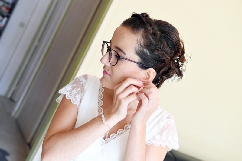 Temps coiffure maquillage mariée à domicile pour un mariage à Mâcon en Saône et Loire. Comment planifier le maquillage et la coiffure dans l’emploi du temps du jour J ?

