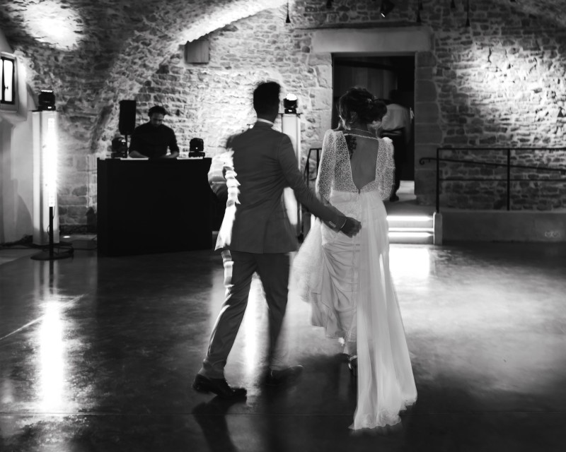 maquillage mariée  haut de gamme pour un mariage à  Mâcon en Saône et Loire . Les forfaits beauté pour les mariées : sont-ils vraiment avantageux ?

