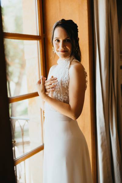 photo de mariage prise par ania rodel après sa mise en beauté coiffure maquillageau domaine de la ruisseliere