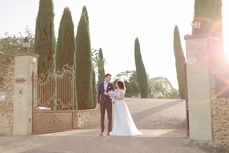 coiffure et maquillage mariée à domicile à lyon en Rhône-Alpes. Quand commencer à chercher sa coiffeuse et maquilleuse pour un mariage ?