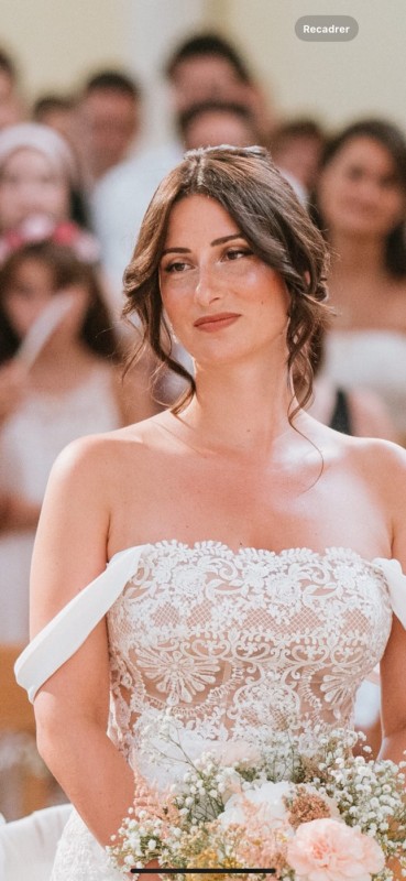 Coiffeuse mariage à domicile pour mon mariage au Domaine de Vavril à Beaujeu en Auvergne-Rhône-Alpes. 