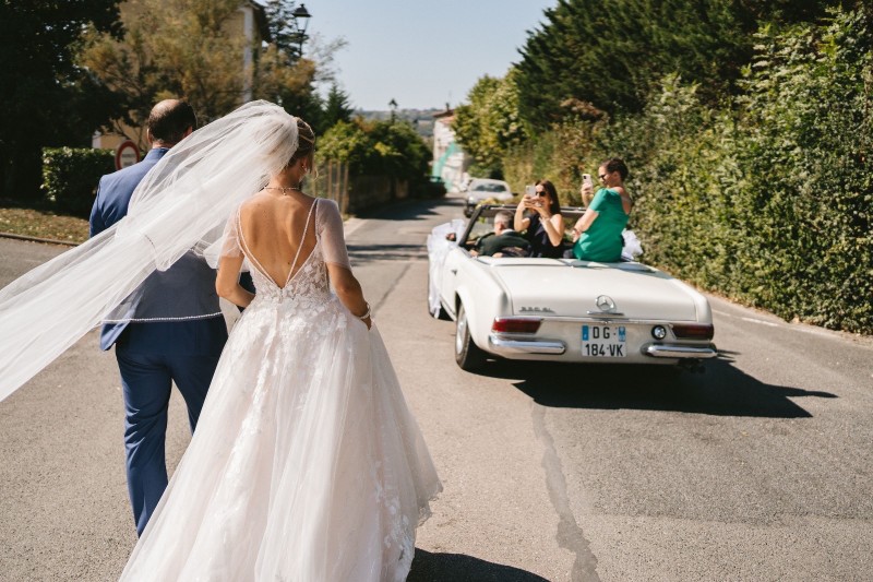 En quête de maquilleuse mariage haut de gamme ? Trouvez une experte à domicile, spécialiste du maquillage luxe pour un résultat nuptial parfait.au Domaine des Saints Pères proche Annecy.