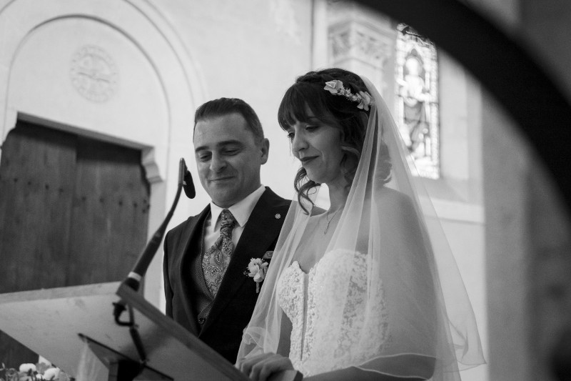 Je cherche une coiffeuse professionnelle pour mon mariage au Domaine de l'Île Barbeà lyon dans le 69 