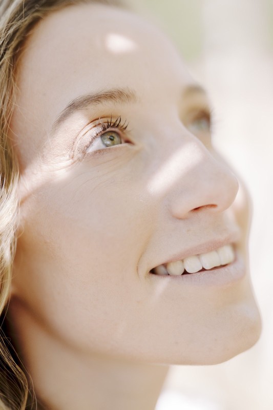 Coiffeuse mariée à domicile pour mon mariage au Domaine des Halles à Les Halles en Rhône-Alpes.